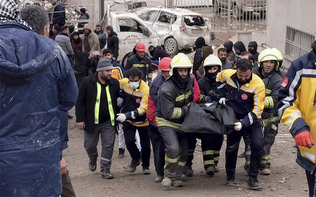 Death toll soars past 1,300 after major earthquake rocks Syria and Turkey
