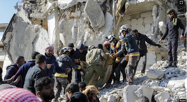 Turkey-Syria quake toll tops 7,800 as rescuers battle cold