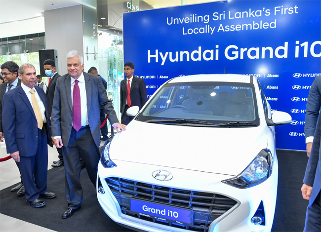 President unveils first locally-assembled Hyundai Grand i10