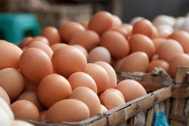 Legal action against four vendors for selling eggs at higher prices