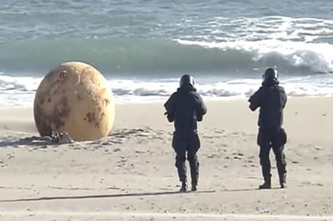 Mystery sphere found on beach perplexes Japan