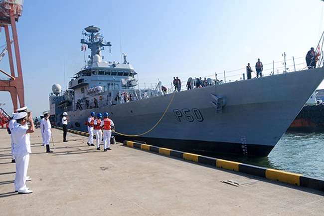 INS Sukanya arrives in Colombo on official visit