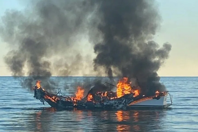 Flotilla of fishing vessels set ablaze in Point Pedro