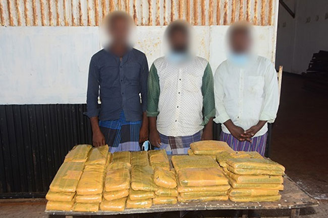 Navy seizes Hashish worth over Rs. 92 Mn in Talaimannar seas