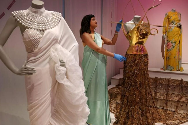 London show explores sari’s 21st century reinvention