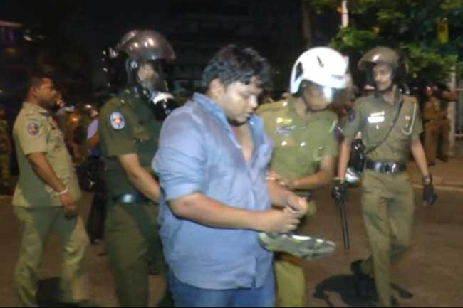 Eight student activists including Wasantha Mudalige granted bail