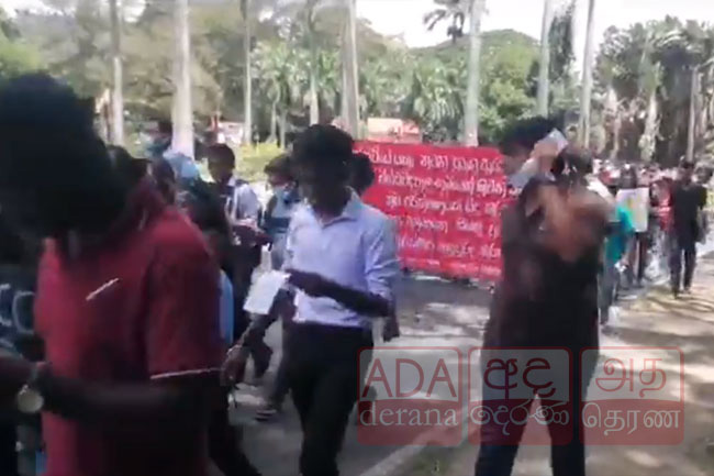 Tear gas fired at protesting Peradeniya Uni students