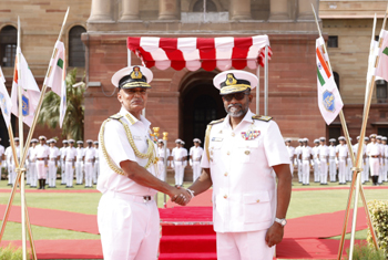 Sri Lanka navy chief visits India...