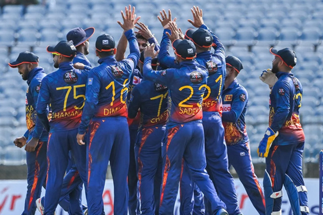 Sri Lanka win 2nd ODI to level series 