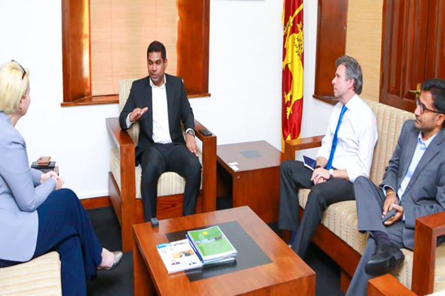 Minister meets with International Finance Corp. officials