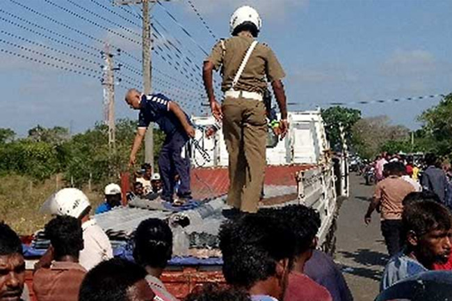 Mother and daughter killed in road accident in Vavuniya 