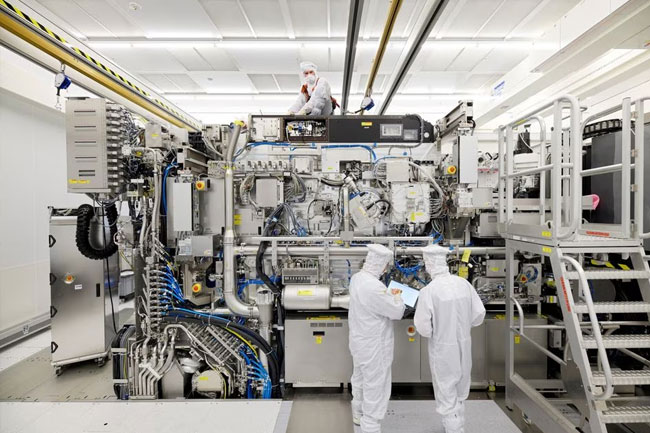 EU to air ideas on guarding prized technology with eye on China