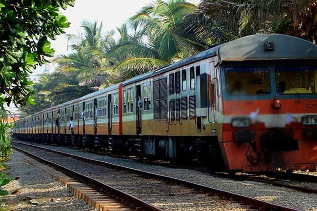 Train operations back to normal on Kelani Valley Line 