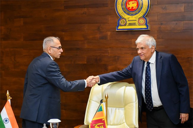 Indian Foreign Secretary calls on Sri Lankan President