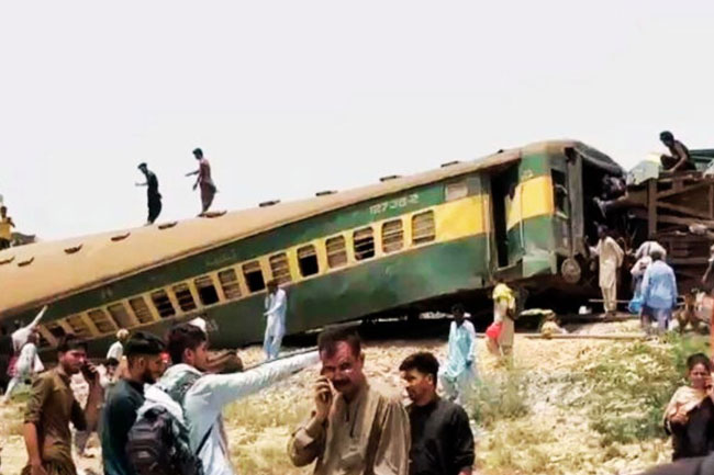 Pakistan Train Derailments Kill 25, Leaves 80 Others Injured