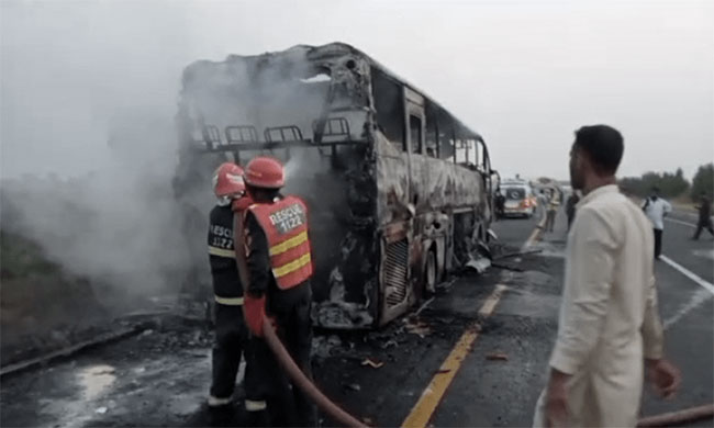 Bus crash in eastern Pakistan kills 18 people