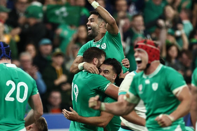 Ireland beat South Africa in statement World Cup win as England romp