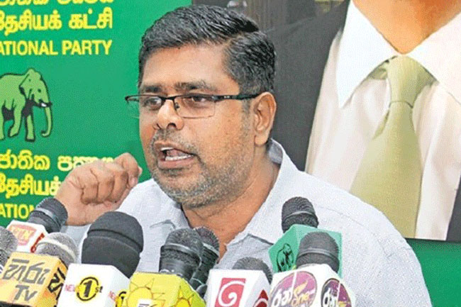 Govt. working to curtail public democratic rights, Mujibur Rahman alleges