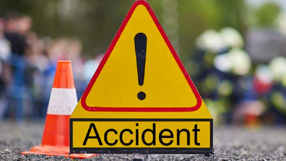 15 schoolchildren injured after collision in Kuliyapitiya 