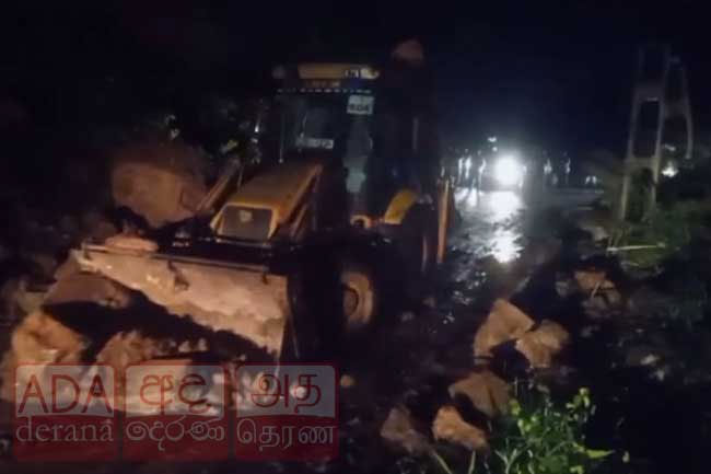 Vehicular movement on Colombo-Badulla main road restored