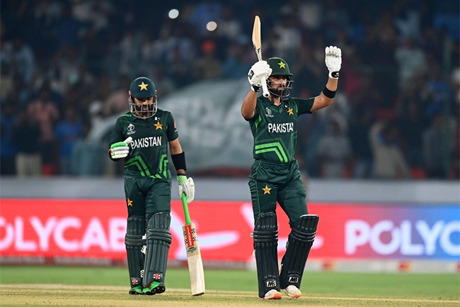 Pakistan beat Sri Lanka to record highest successful run-chase in World Cup