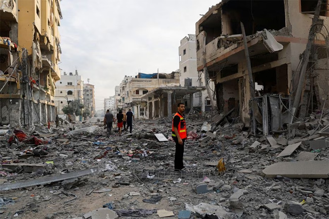 Israel using white phosphorus in Gaza, Lebanon, endangering civilians: HRW