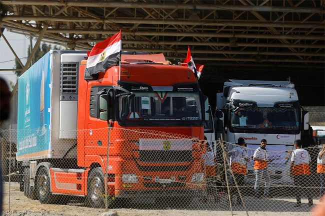 Rafah border crossing opens, allowing aid trucks into Gaza