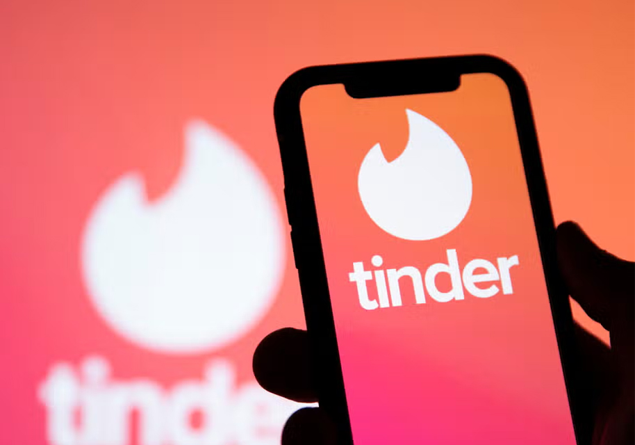 Tinder: Friends and family can help you make a good match