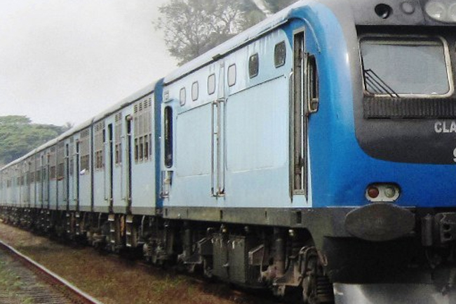 Trains on main line delayed due to breakdown