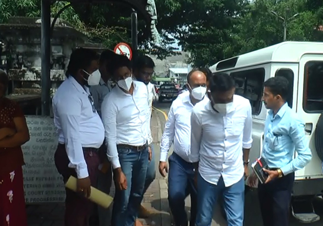 Five directors of OnmaxDT remanded 