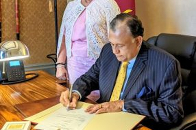 Bogollagama assumes duties as new SL High Commissioner-designate to UK