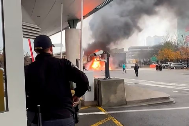 Fiery crash kills 2 at Niagara Falls border bridge