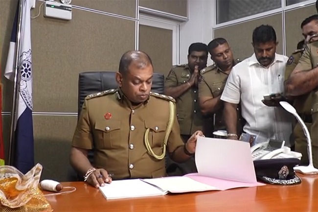 New Acting IGP Deshabandu Tennakoon assumes duties 