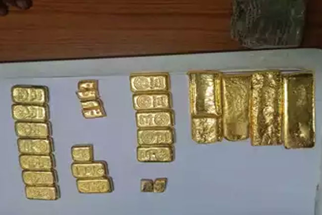 Indian Customs seizes eight kg of gold smuggled from Sri Lanka