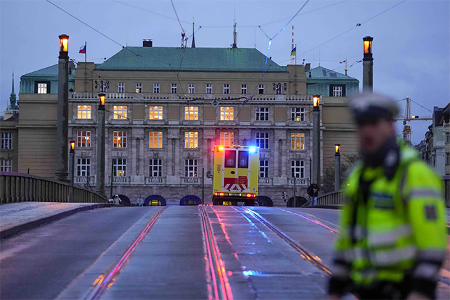 Gunman dead after killing 10 people at university in Prague