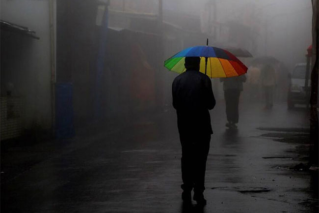 Showery weather expected to enhance from tomorrow in several provinces 