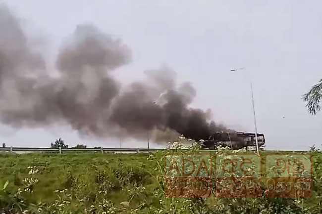 Passenger bus catches fire on Southern Expressway