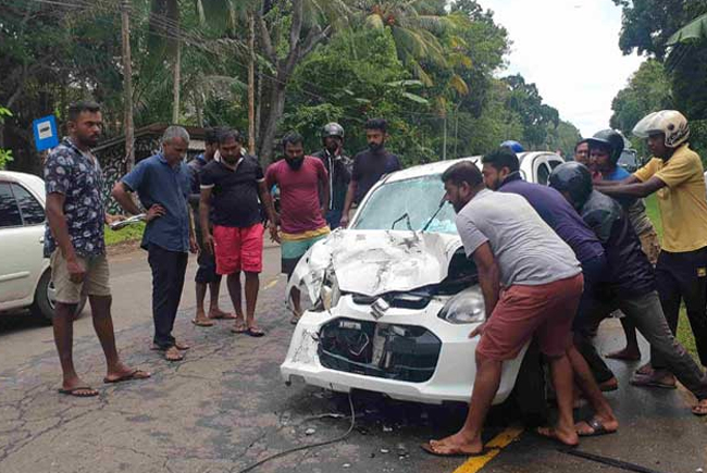 Seven injured following collision on TissamaharamaMatara road 