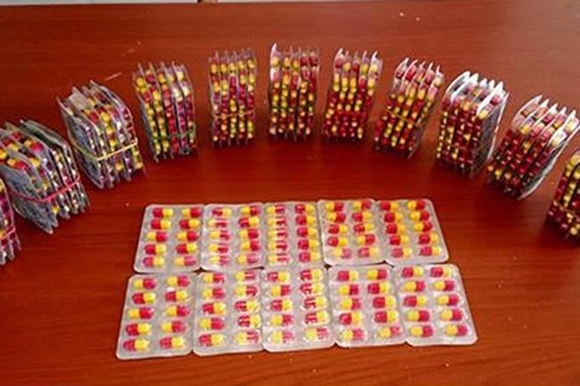 Two individuals nabbed with 1,200 capsules of controlled substances