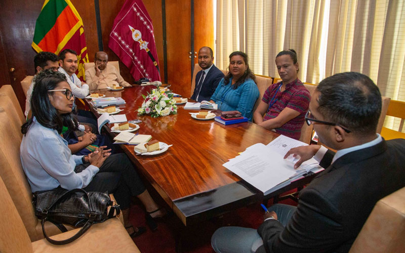 Sri Lankas LGBTIQ+ community representatives meet Speaker