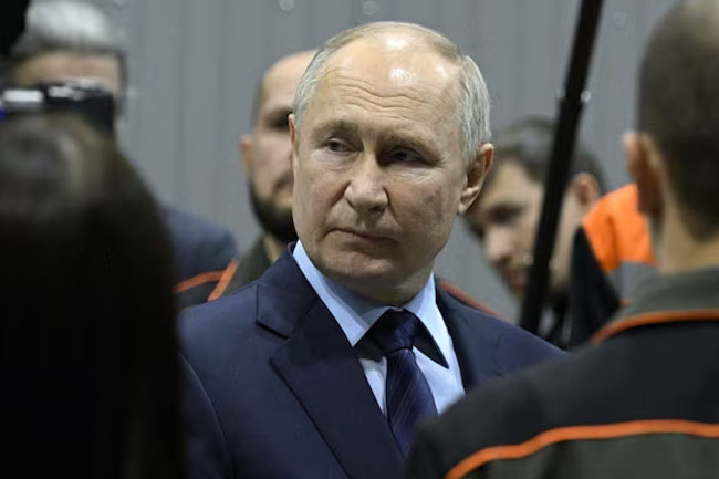 Putin urges Russians to have more kids, says ethnic survival at stake