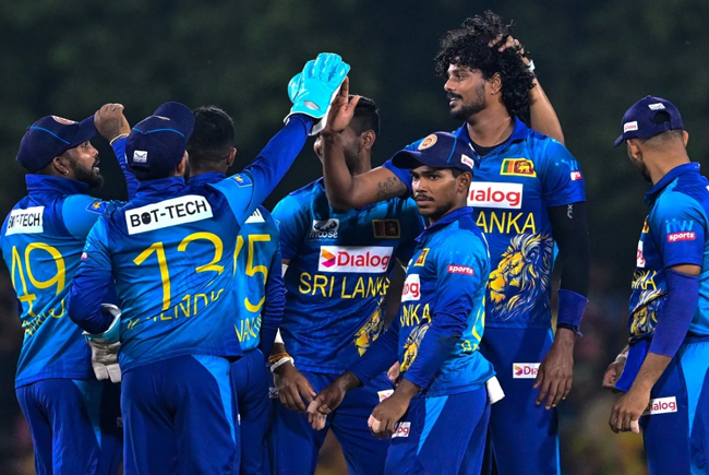 Sri Lanka win second T20 by 72 runs to clinch series 