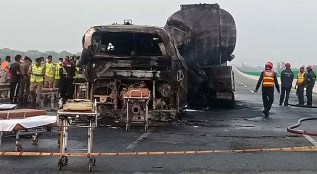 21 dead, 38 injured in bus collision with tanker in Afghanistan