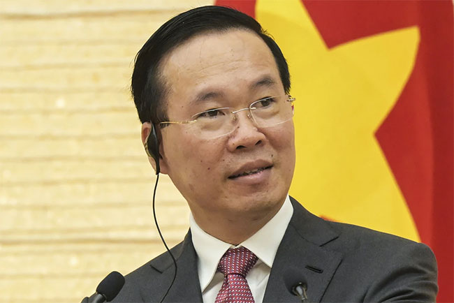 Vietnams president resigns after just over a year in office