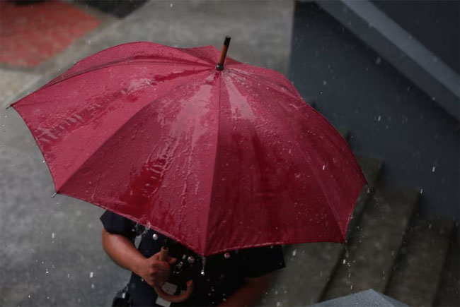 A change in prevailing dry weather condition expected from today