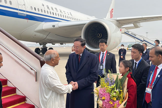 Sri Lankan PM arrives in China for official visit