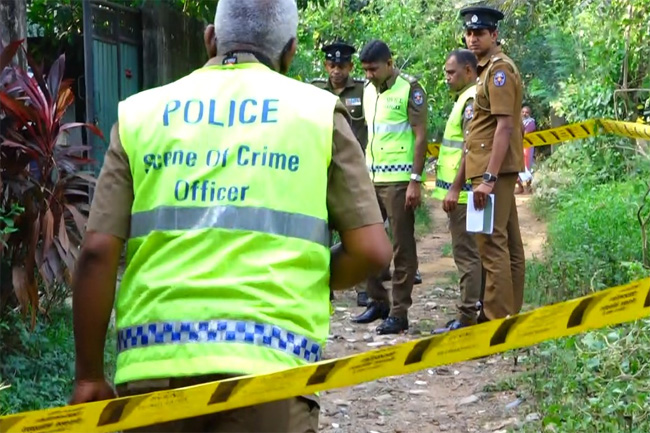 Group of assailants fire shots into house belonging to underworld figure