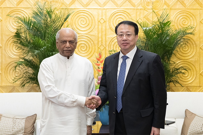 Shanghai Mayor agrees to establish strong relationship with Colombo, Hambantota