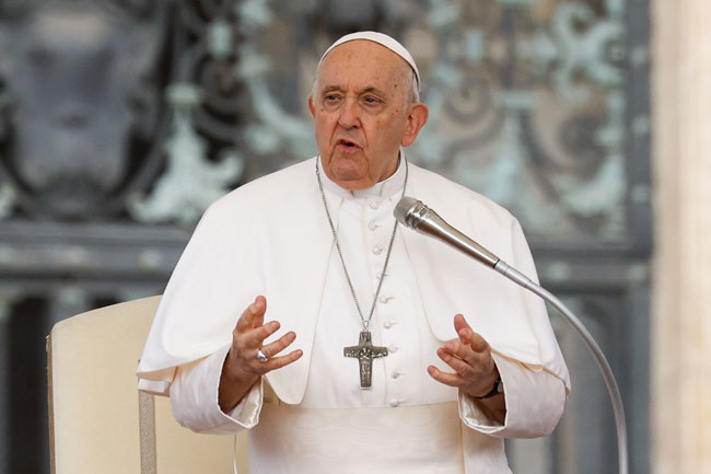 Pope Francis, in Easter address, calls for Gaza ceasefire