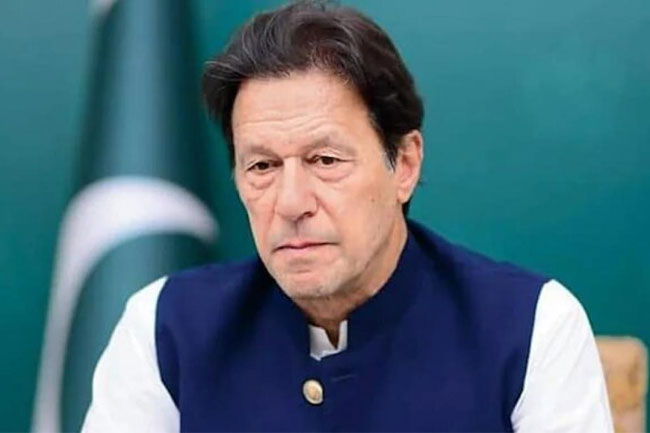 Imran Khan: Pakistan court suspends jail sentence in graft appeal